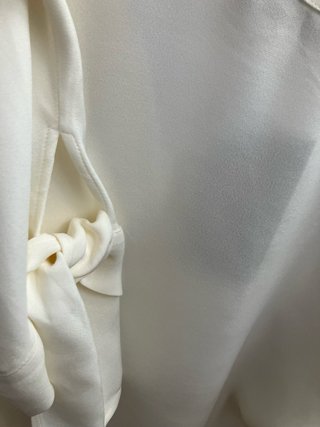 Blusa Zara Viscosa marfil con etiqueta L