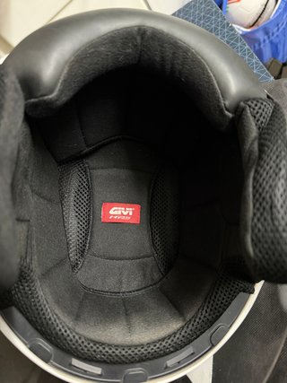 Casco de moto Givi para niño/chica.