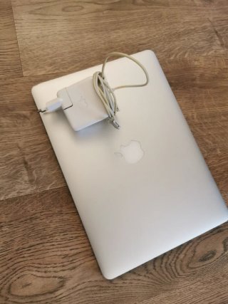 MacBook Air 7.2 2018 i5 8GB, 128gb, Plata