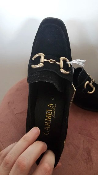 Mocasines Carmela Piel Negros Tacon