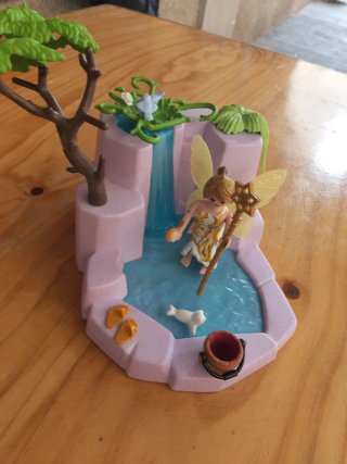 Playmobil Hada con Cascada y Animales