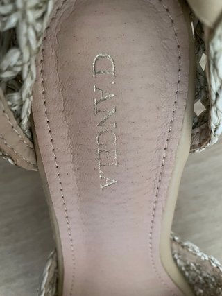 Zapatos de cuña alta con tela decorativa