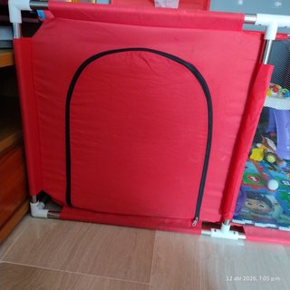 Parque infantil 1.25x1.25x0.65m rojo