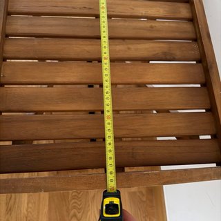 Mesita auxiliar de madera