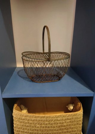 Cesta metálica decorativa para macetas