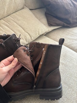 Botas estilo militar marrones