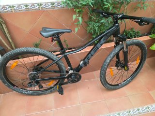 Bicicleta Trek Marlin 5 Negra
