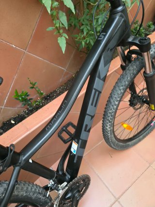 Bicicleta Trek Marlin 5 Negra