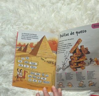 Lote 4 libros de Leo Leo
