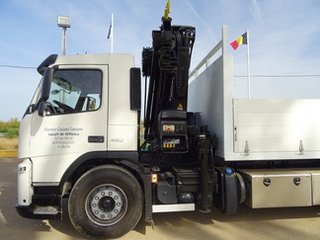 Volvo FM 450--CAMIONES CON GRUA