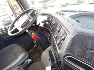 Volvo FM 450--CAMIONES CON GRUA