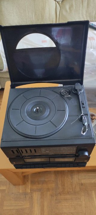 Cadena musical Yoko YHA-203