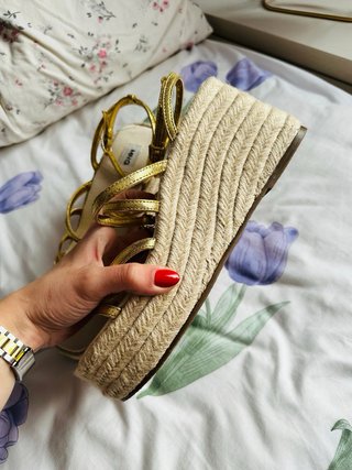 Sandalias Mango Doradas Talla 39