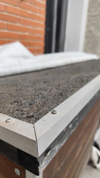 Caseta para perro de madera