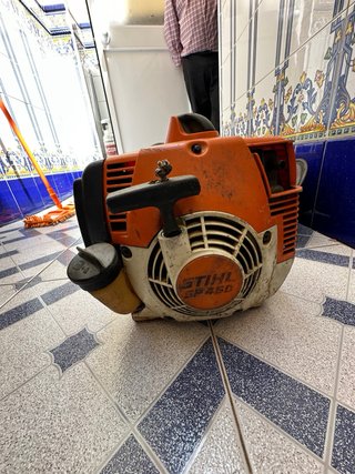 Maquina de varear sp450 stihlSTIHL