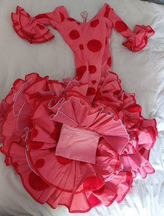 Traje Flamenca Coral Lunares Cinta Rojos