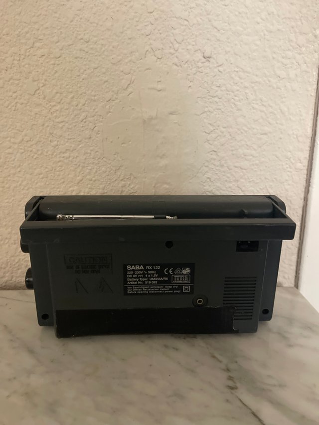 Radio Portátil Vintage SABA RX 122