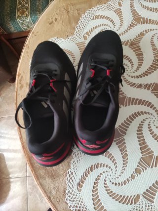 Zapatillas Adidas Hombre Negras y Rojas