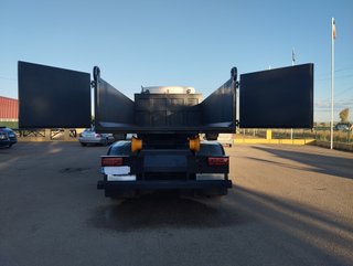 MAN TGS 26 480--CAMIONES CON GANCHO
