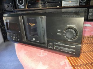 Lector CD Sony Mega Storage 200