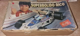 Coche de carreras Rico Superbolido