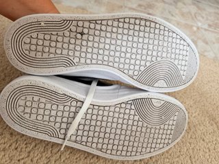 Zapatos Nike Blancos y Negros