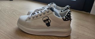 Zapatillas Karl Lagerfeld Blancas con Tachuelas