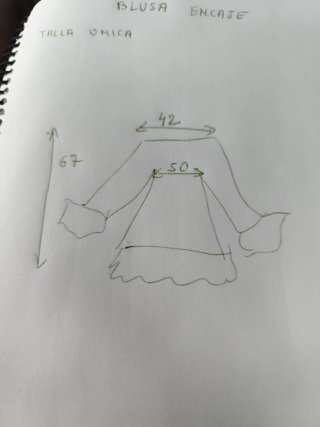 Blusa de encaje con bordados