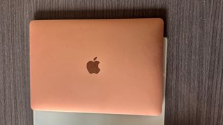 MacBook Air 13 M1 (2020) – Excelente Estado