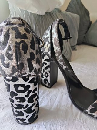 Zapatos de tacón New Look Talla 40
