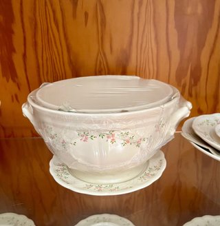 Vajilla de Porcelana San Claudio colección Pergola