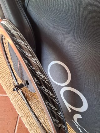 Roda Zipp 303 S