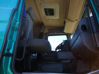 Scania P 420--CAMIONES CON GRUA