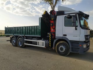 Mercedes ACTROS 2532--CAMIONES CON GRUA