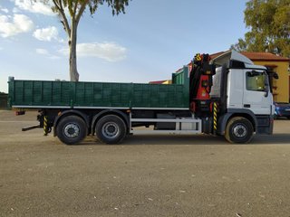 Mercedes ACTROS 2532--CAMIONES CON GRUA