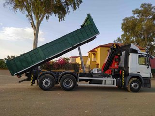 Mercedes ACTROS 2532--CAMIONES CON GRUA
