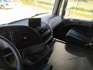 Mercedes ACTROS 2532--CAMIONES CON GRUA