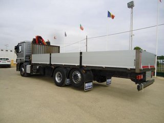 Mercedes ACTROS 27 41---CAMIONES CON GRUA