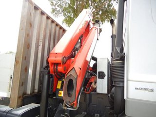 Mercedes ACTROS 27 41---CAMIONES CON GRUA