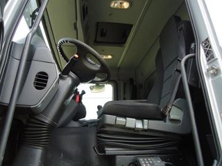 Mercedes ACTROS 27 41---CAMIONES CON GRUA