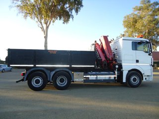 Mercedes TGS 26 440--CAMIONES CON GRUA