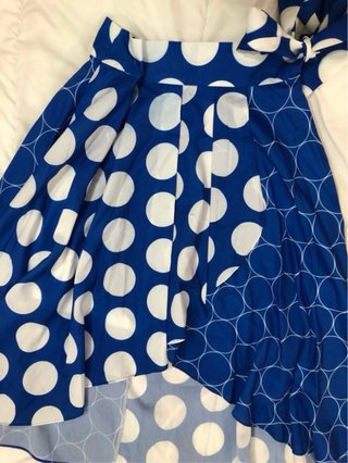 Falda midi lunares azul