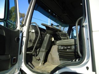 Volvo FM9 380--CAMIONES CON GRUA