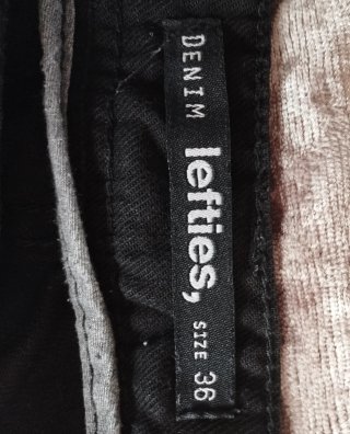 Pantaloni chino neri