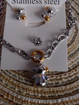 Conjunto collar y pendientes acero