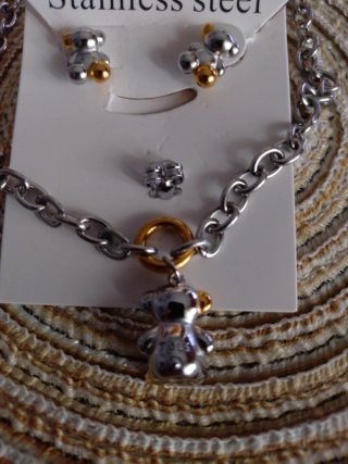 Conjunto collar y pendientes acero