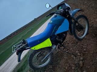 Moto Enduro/Motocross Azul y Blanca