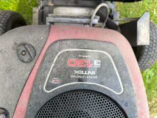 Tractor cortacésped Toro DH 140