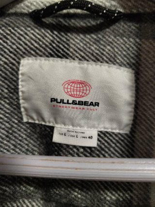 Sobrecamisa de cuadros blanca y negra