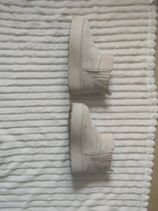 Botas de felpa beige